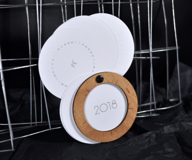 product design monthly handmade calendar 2018 agenda wooden circle handle